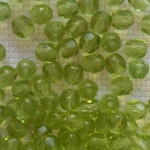 Csiszolt gyöngy olívzöld 4 mm